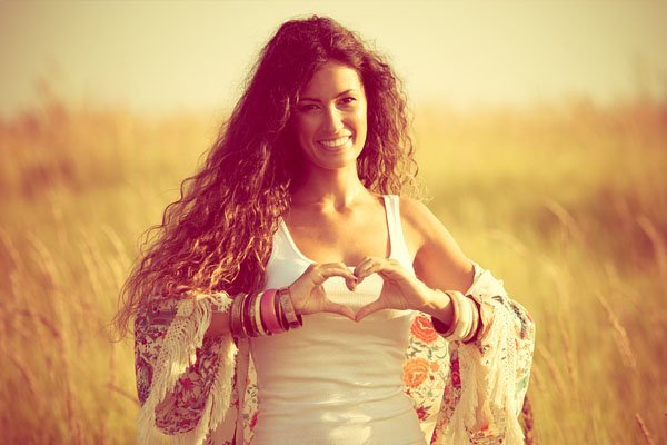 37427_bigstocksmilingyoungwomaninsummer68814724